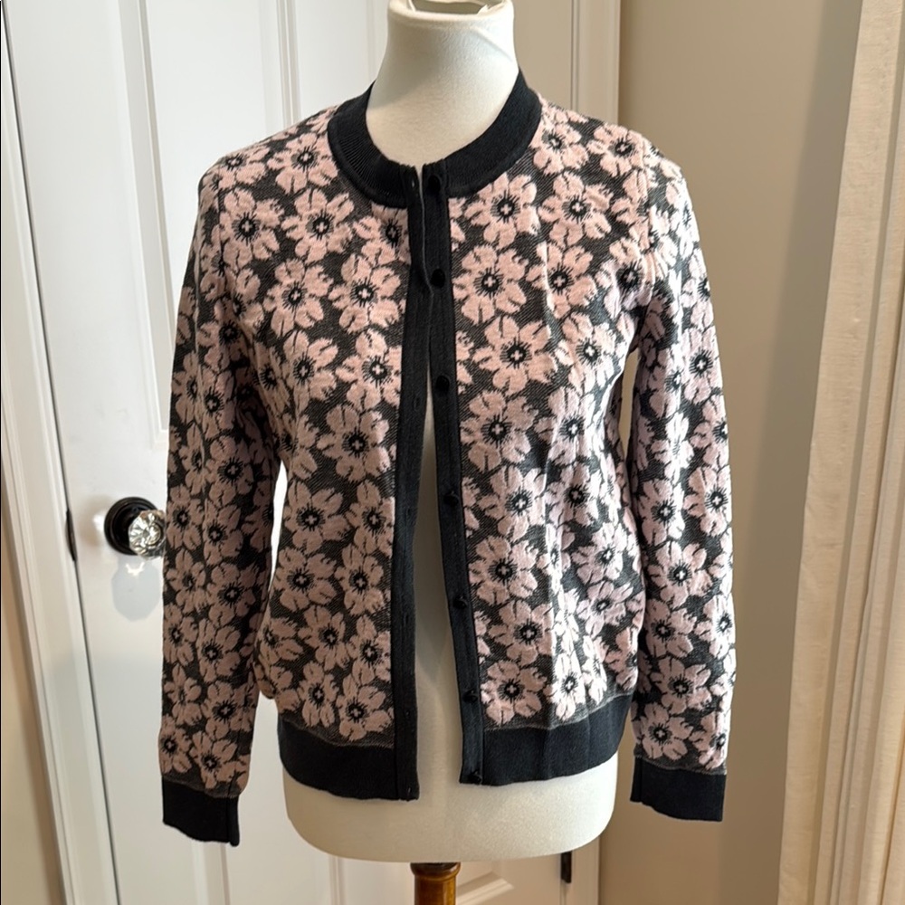 Oleana of Norway - Wool Floral Pattern Cardigan - Gray and Pink - Size M